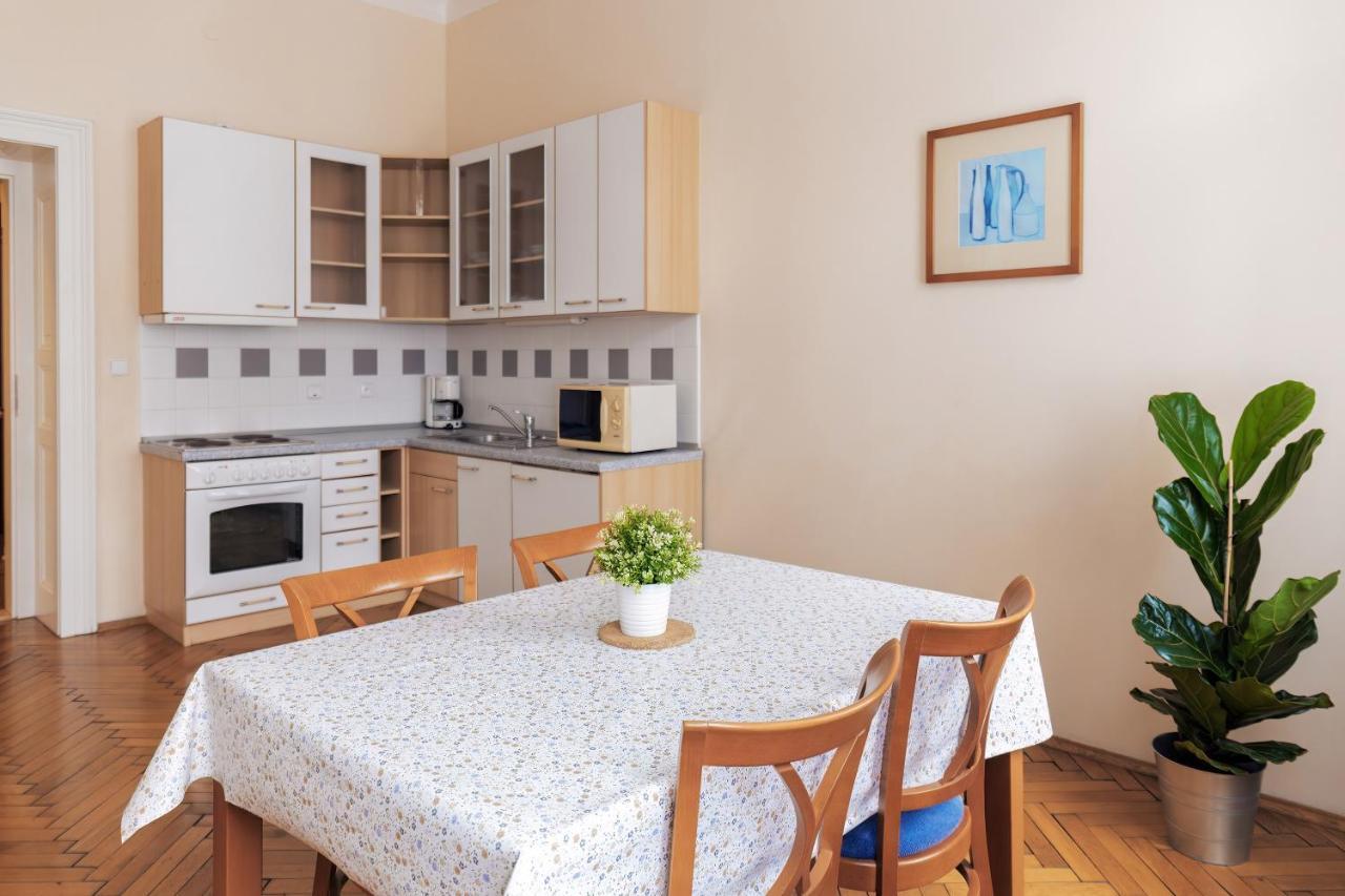 Sibelius Apartments Prague Luaran gambar